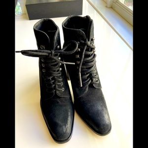 Jean Helpfern signature women’s shoes